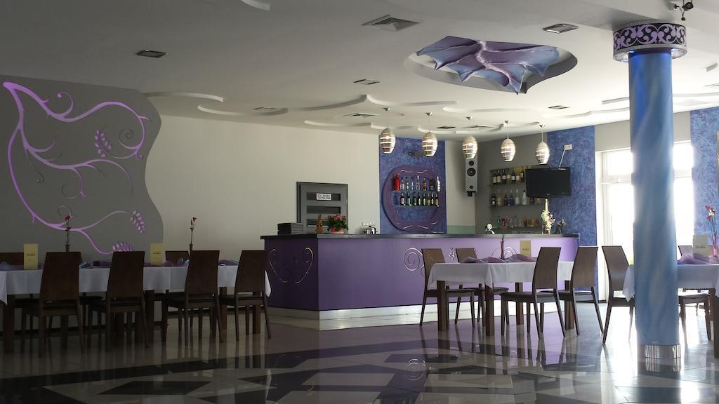 Restauracja Motel Halka Płock Zewnętrze zdjęcie